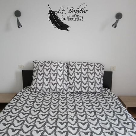 Le Loubens Apartamento Arette Exterior foto